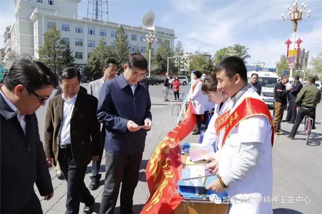 “推进残疾预防 健康成就小康”我院在全国助残日开展义诊宣传活动1.webp.jpg